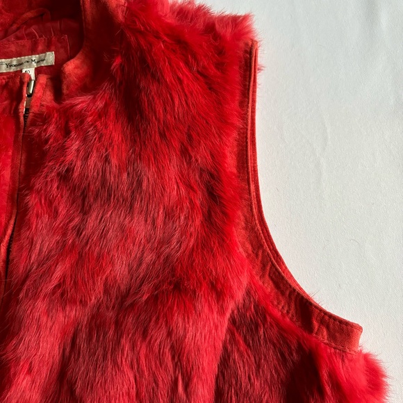Red rabbit fur vest - Picture 4 of 5